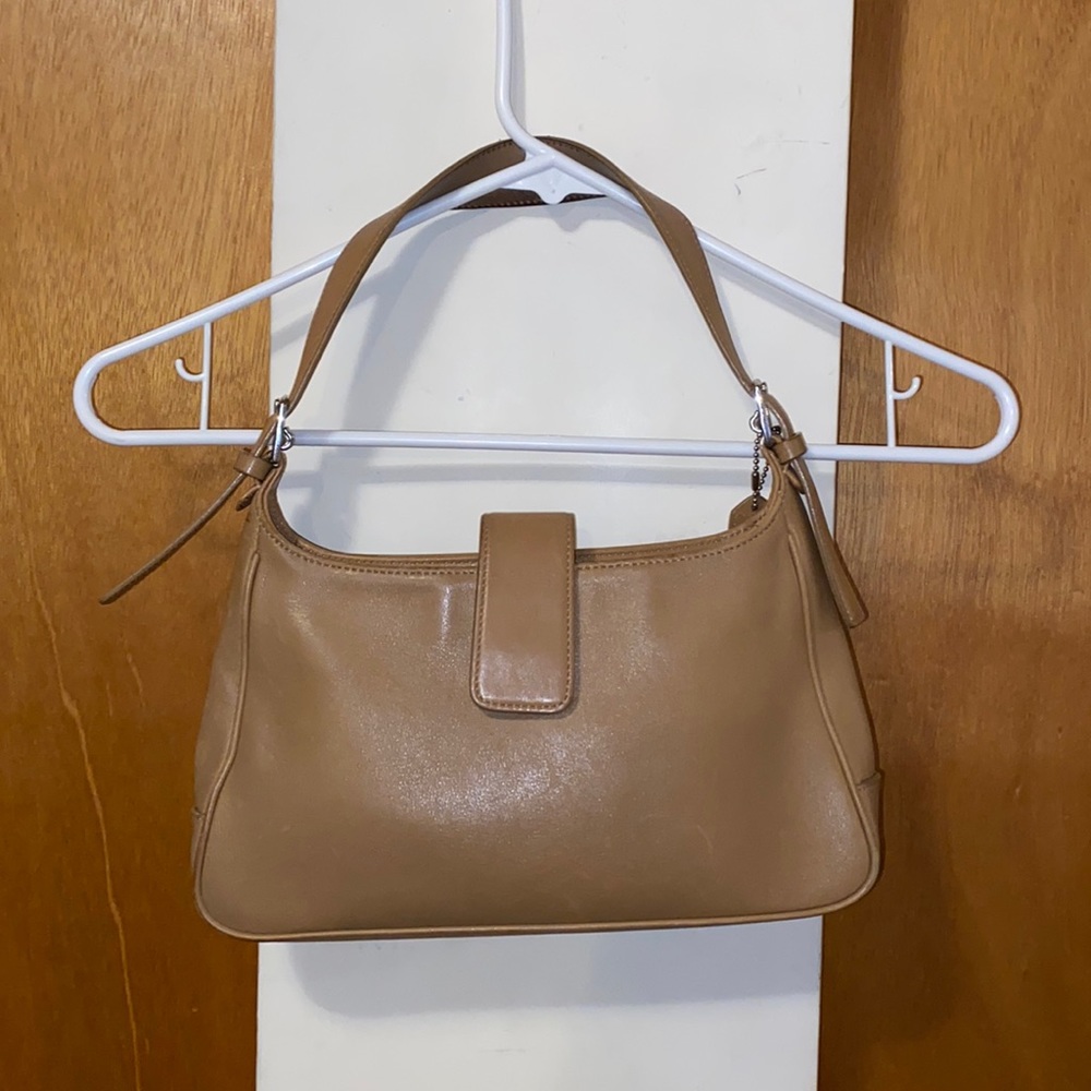 🐪 EUC Coach Genuine Leather Hobo Shoulder Bag